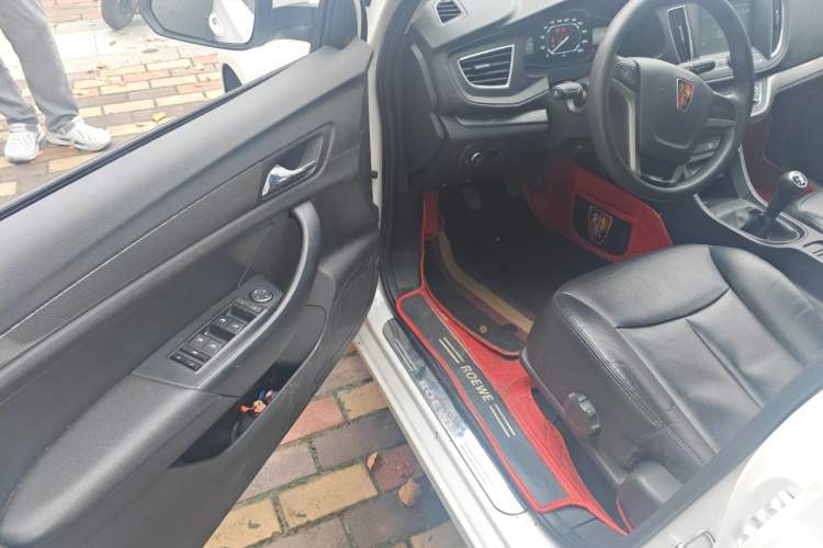 Used Roewe 360 2015 1.5L Manual Luxury Edition Driver Seat
