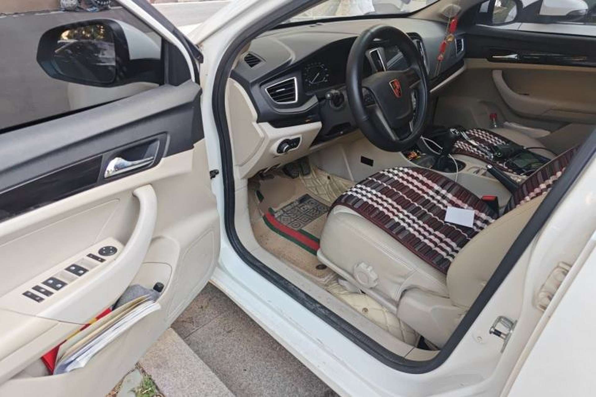 Used Roewe 360 2015 1.5L Manual Luxury Edition Driver Seat