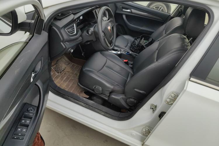Used Roewe 360 2015 1.5L Automatic Luxury Edition Driver Seat