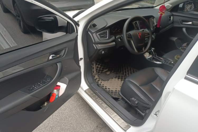 Used Roewe 360 2015 20T TST Deluxe Edition Driver Seat