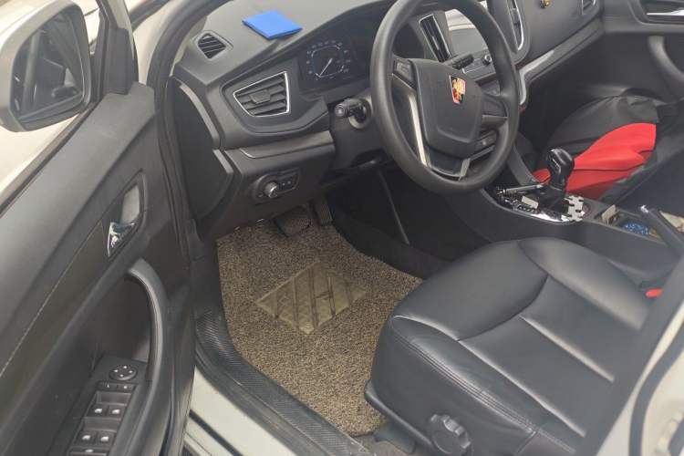 Used Roewe 360 2015 1.5L Automatic Luxury Edition Driver Seat