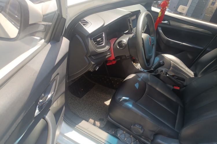 Used Roewe 360 2015 1.5L Manual Luxury Edition Driver Seat