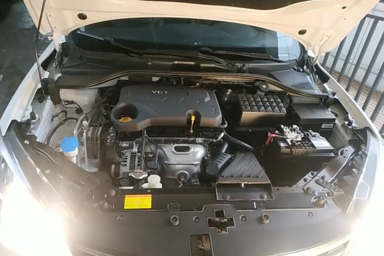 Used Roewe 360 2015 1.5L Manual Luxury Edition Engine Bay