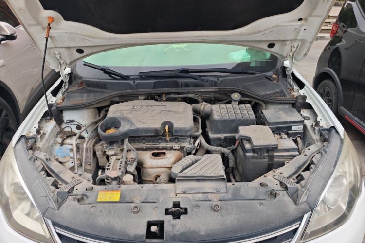 Used Roewe 360 2015 1.5L Manual Luxury Edition Engine Bay