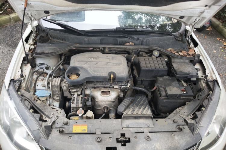 Used Roewe 360 2015 1.5L Automatic Luxury Edition Engine Bay