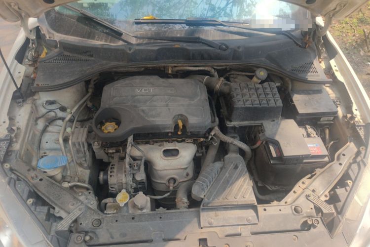 Used Roewe 360 2015 1.5L Automatic Luxury Edition Engine Bay