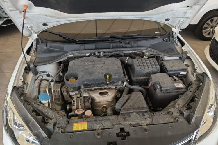 Used Roewe 360 2015 1.5L Manual Luxury Edition Engine Bay