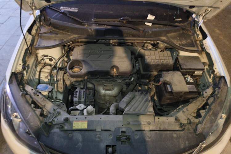 Used Roewe 360 2015 1.5L Manual Luxury Edition Engine Bay