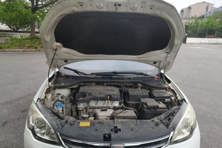 Used Roewe 360 2015 1.5L Automatic Luxury Edition Engine Bay
