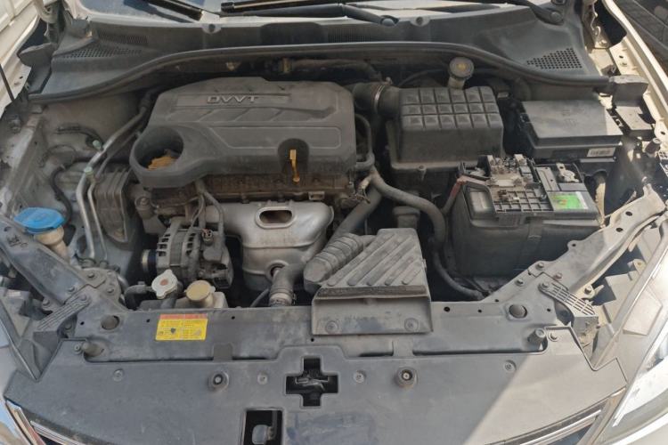 Used Roewe 360 2015 1.5L Automatic Luxury Edition Engine Bay