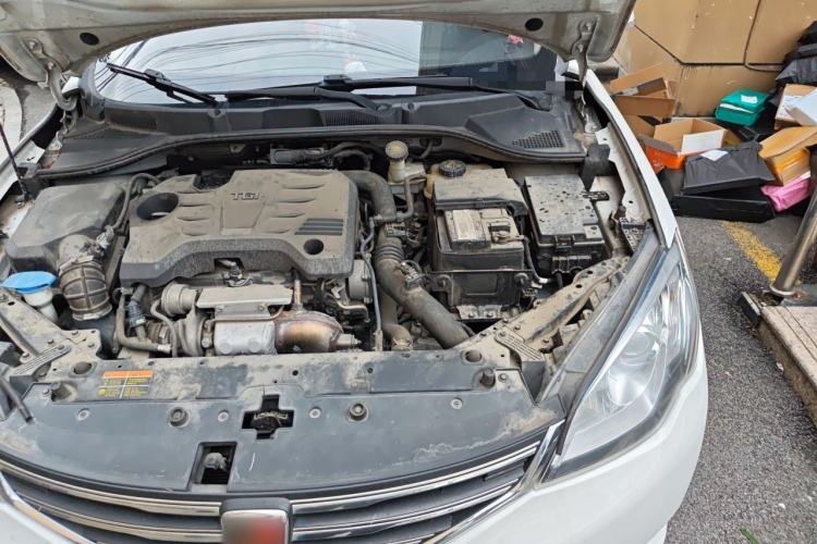 Used Roewe 360 2015 20T TST Deluxe Edition Engine Bay Left