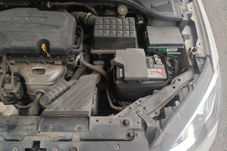 Used Roewe 360 2015 1.5L Automatic Luxury Edition Engine Bay Left