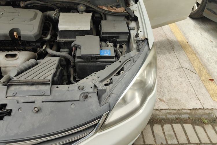 Used Roewe 360 2015 1.5L Automatic Luxury Edition Engine Bay Left