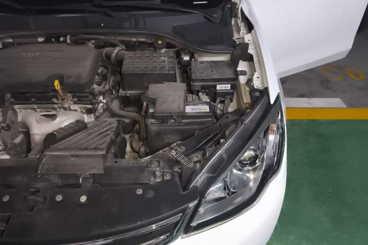 Used Roewe 360 2015 1.5L Automatic Luxury Edition Engine Bay Left