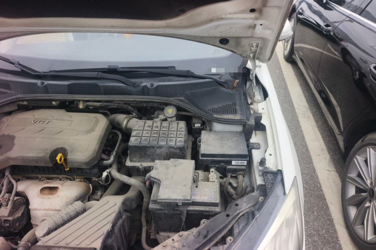 Used Roewe 360 2015 1.5L Automatic Luxury Edition Engine Bay Left