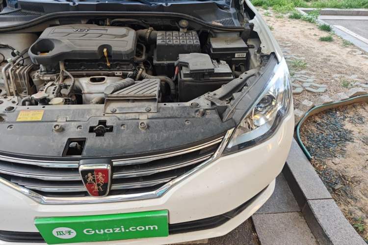 Used Roewe 360 2015 1.5L Manual Luxury Edition Engine Bay Left