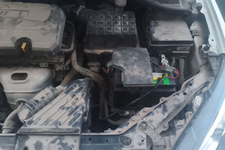 Used Roewe 360 2015 1.5L Manual Luxury Edition Engine Bay Left
