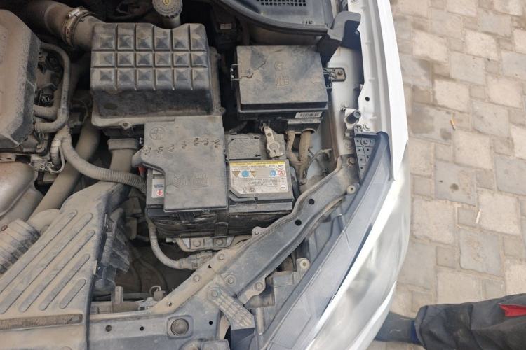 Used Roewe 360 2015 1.5L Automatic Luxury Edition Engine Bay Left