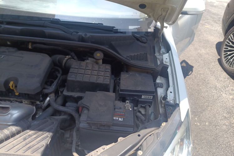 Used Roewe 360 2015 1.5L Manual Luxury Edition Engine Bay Left