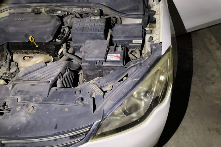 Used Roewe 360 2015 1.5L Manual Luxury Edition Engine Bay Left