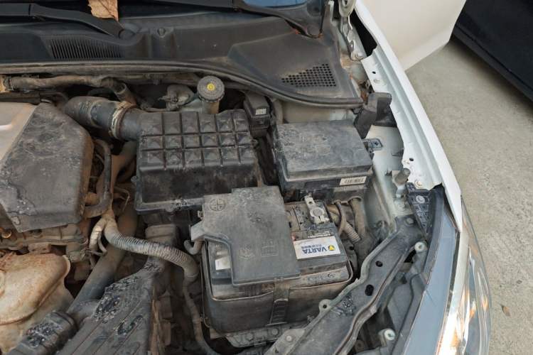 Used Roewe 360 2015 1.5L Automatic Luxury Edition Engine Bay Left