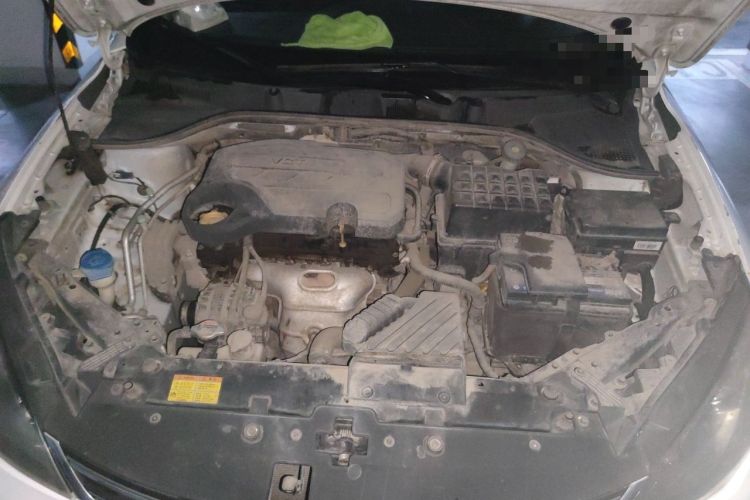 Used Roewe 360 2015 1.5L Automatic Luxury Edition Engine Bay