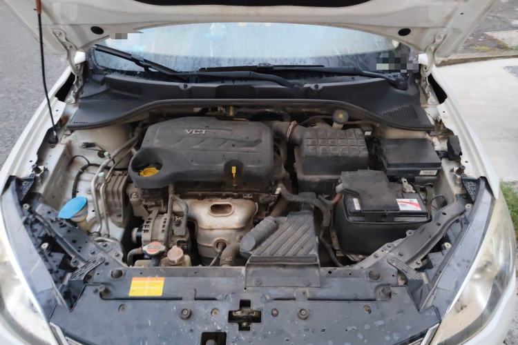 Used Roewe 360 2015 1.5L Automatic Luxury Edition Engine Bay