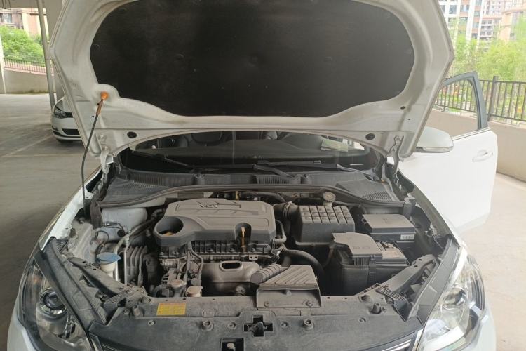 Used Roewe 360 2015 1.5L Manual Luxury Edition Engine Bay