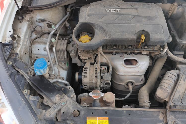 Used Roewe 360 2015 1.5L Manual Luxury Edition Engine Bay Right