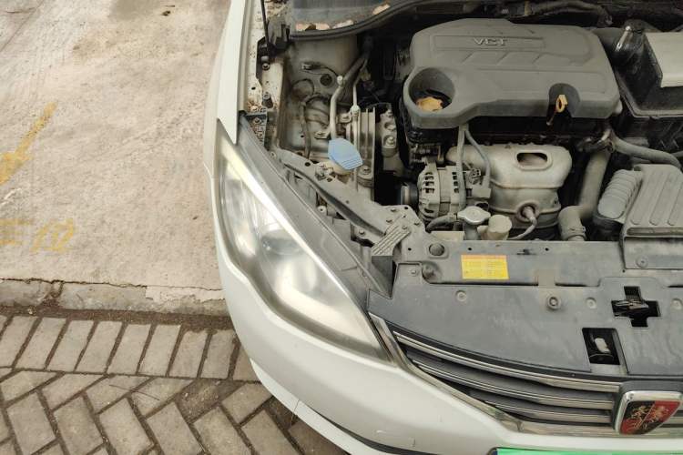 Used Roewe 360 2015 1.5L Automatic Luxury Edition Engine Bay Right