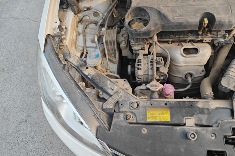 Used Roewe 360 2015 1.5L Manual Luxury Edition Engine Bay Right