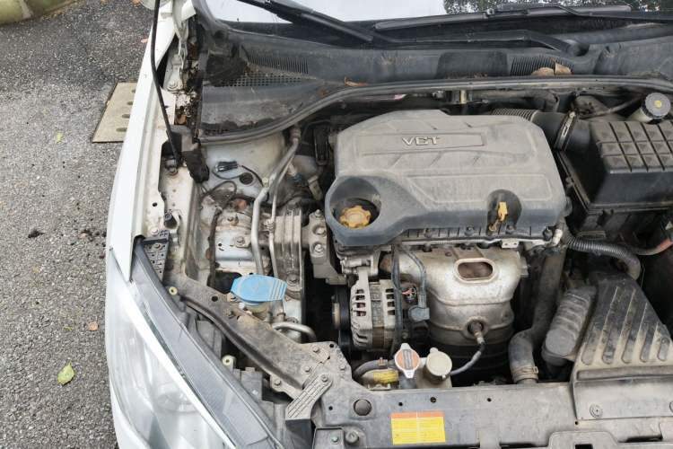 Used Roewe 360 2015 1.5L Automatic Luxury Edition Engine Bay Right