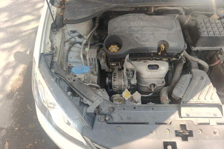 Used Roewe 360 2015 1.5L Automatic Luxury Edition Engine Bay Right