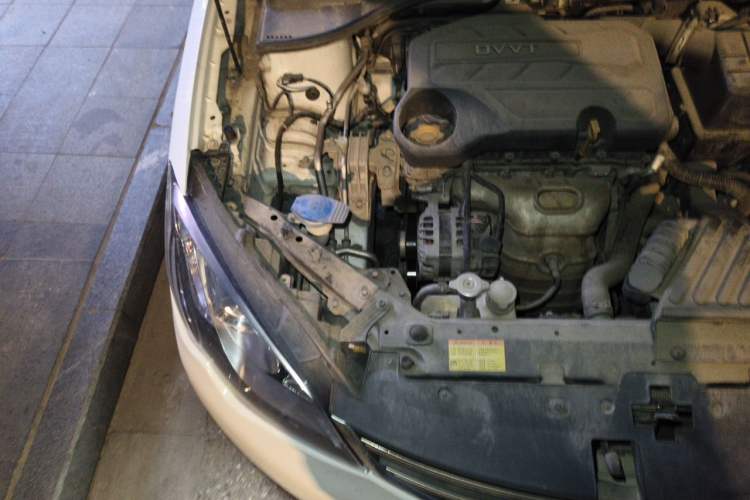 Used Roewe 360 2015 1.5L Manual Luxury Edition Engine Bay Right