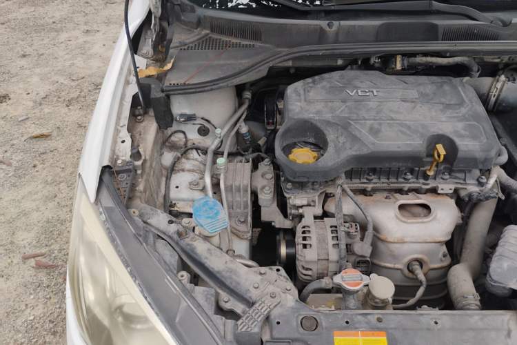 Used Roewe 360 2015 1.5L Manual Luxury Edition Engine Bay Right