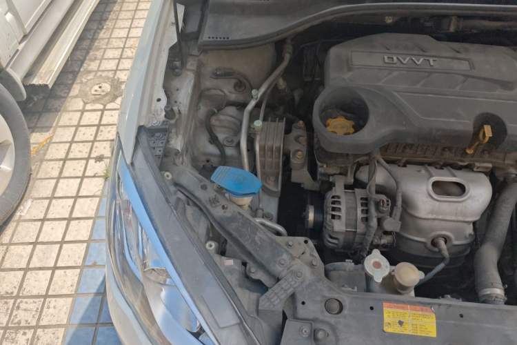 Used Roewe 360 2015 1.5L Automatic Luxury Edition Engine Bay Right