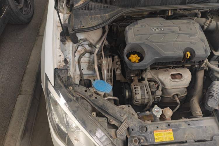 Used Roewe 360 2015 1.5L Manual Luxury Edition Engine Bay Right