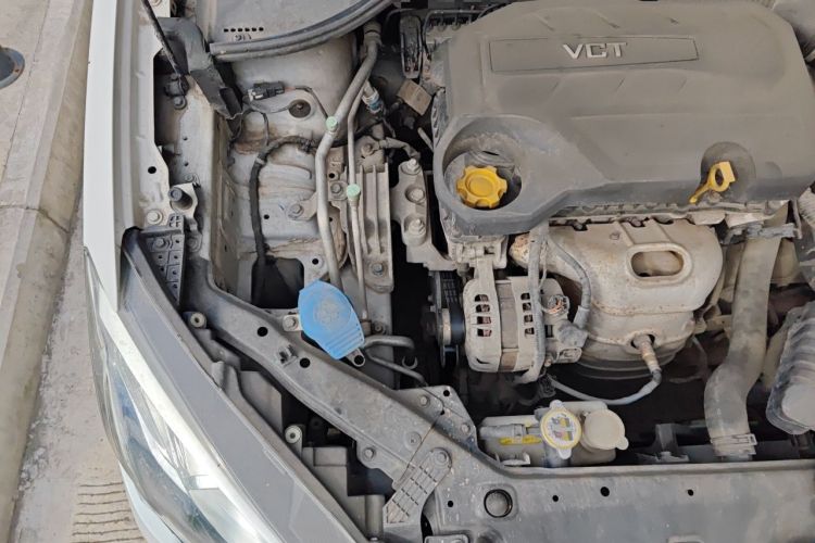 Used Roewe 360 2015 1.5L Automatic Luxury Edition Engine Bay Right