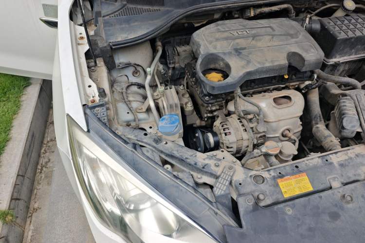 Used Roewe 360 2015 1.5L Automatic Luxury Edition Engine Bay Right