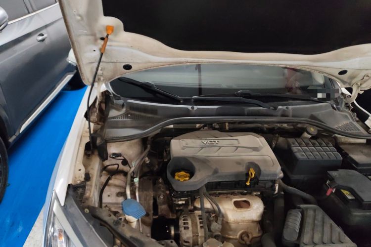 Used Roewe 360 2015 1.5L Automatic Luxury Edition Engine Bay Right