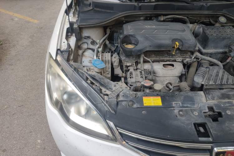 Used Roewe 360 2015 1.5L Manual Luxury Edition Engine Bay Right