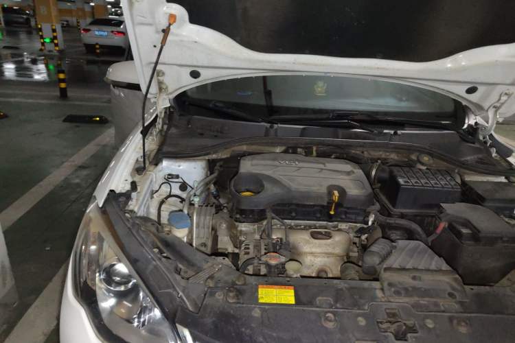 Used Roewe 360 2015 1.5L Automatic Luxury Edition Engine Bay Right