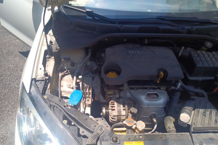 Used Roewe 360 2015 1.5L Manual Luxury Edition Engine Bay Right