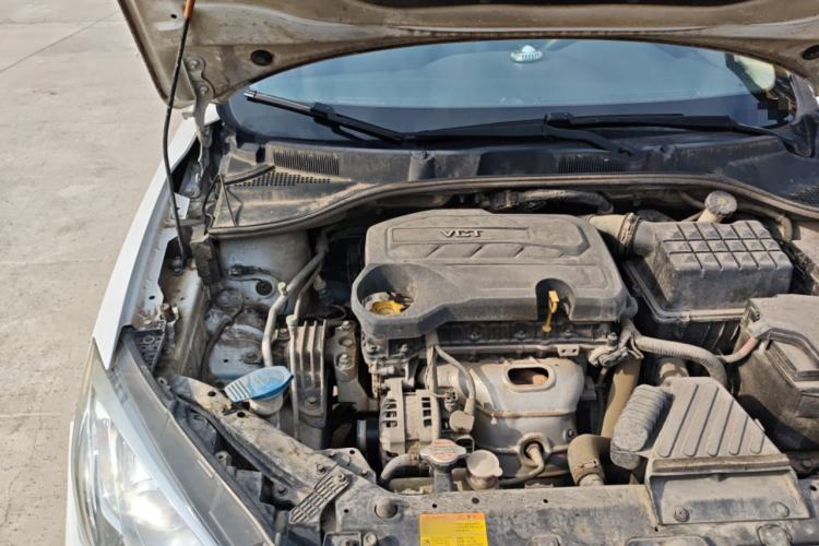 Used Roewe 360 2015 1.5L Automatic Luxury Edition Engine Bay Right