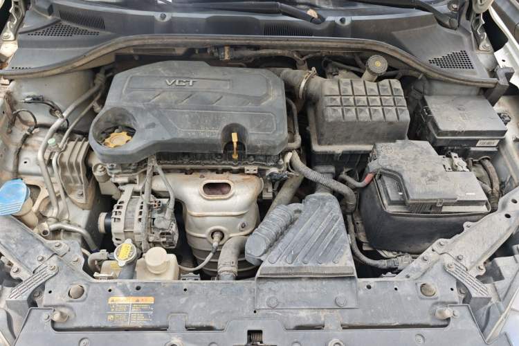 Used Roewe 360 2015 1.5L Manual Luxury Edition Engine Bay