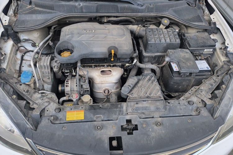 Used Roewe 360 2015 1.5L Automatic Luxury Edition Engine Bay