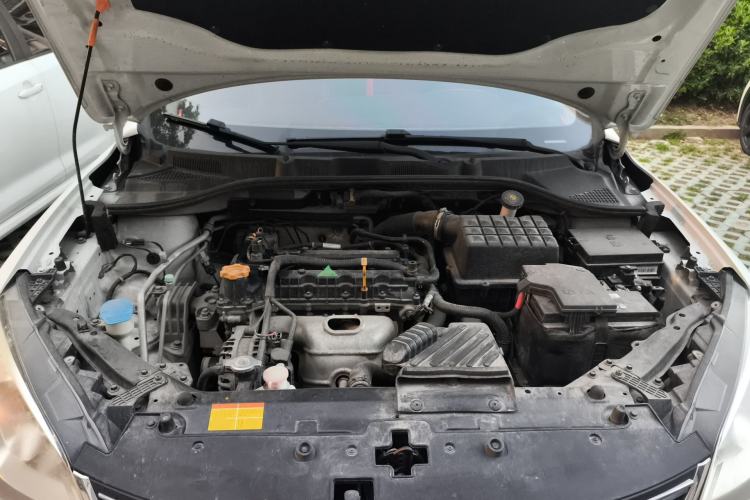 Used Roewe 360 2015 1.5L Automatic Luxury Edition Engine Bay