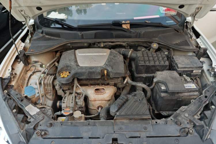 Used Roewe 360 2015 1.5L Automatic Luxury Edition Engine Bay