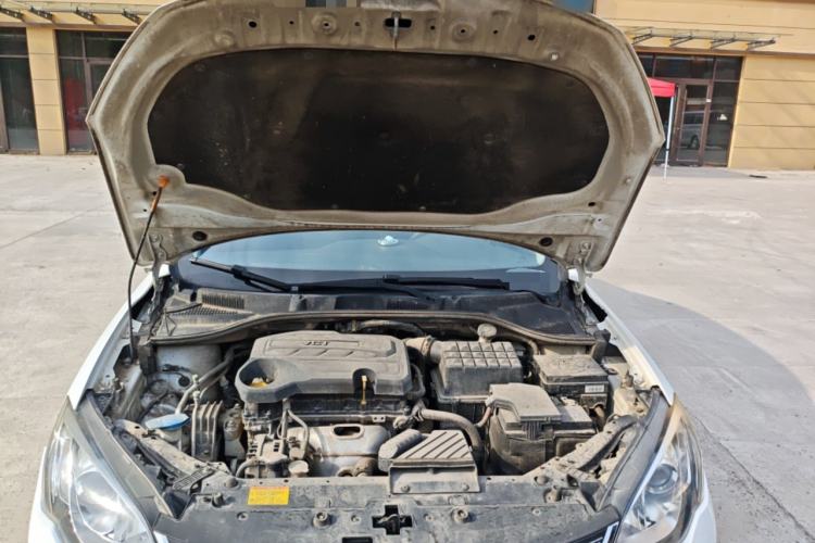 Used Roewe 360 2015 1.5L Automatic Luxury Edition Engine Bay