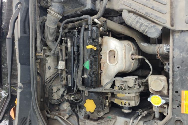 Used Roewe 360 2015 1.5L Automatic Luxury Edition Engine Bay